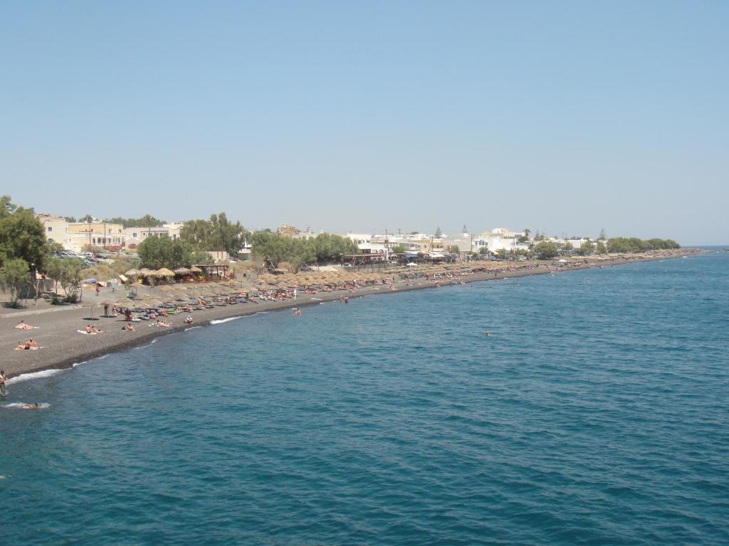 Poseidon Beach Hotel Kamári Exterior foto